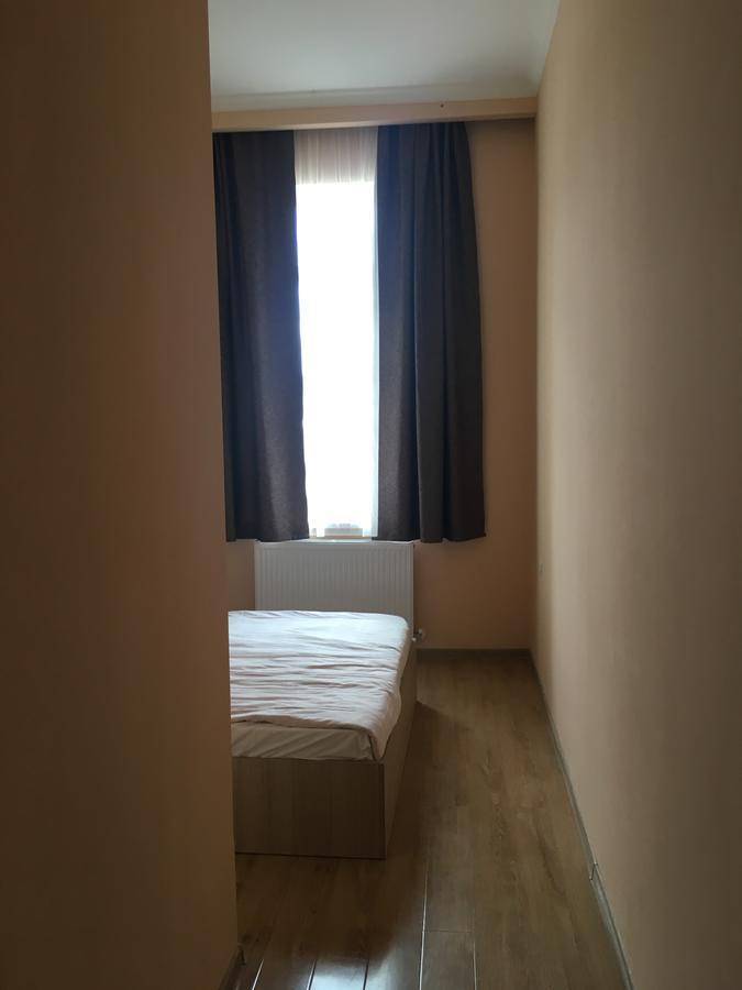 Kmg Hotel Khashuri Exteriör bild